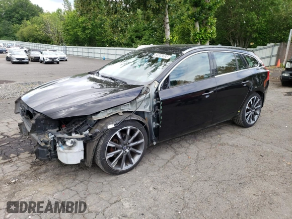 2015 Volvo V60 T5 Drive-E Platinum with VIN YV140MEM7F1218731, listed as a Copart auction lot 58333695 with 103,717 mi miles and Salvage title. Bid and sale history available at DreamBid. Image 1.
