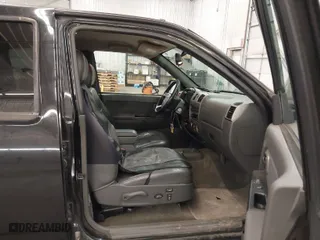 2005 Chevrolet Colorado 1SF LS Z71 with VIN 1GCDT136X58112988, listed as a IAAI auction lot 41832794 with 221,250 mi miles. Bid and sale history available at carsss.com. Image 5.