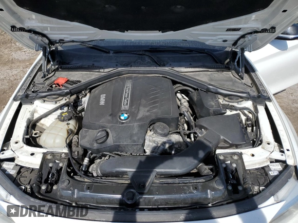 2016 BMW 4 Series 435i xDrive z VIN WBA4B3C59GG344557, wystawiony jako Copart lot #53164045 z przebiegiem 99 094 mil mil oraz Szkoda całkowita • Salvage title. Historia ofert i sprzedaży dostępna na DreamBid. Obrazek 11.