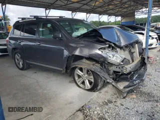 2012 Toyota Highlander Limited z VIN 5TDDK3EH0CS120104, wystawiony jako Copart lot #61293825 z przebiegiem 108 592 mil mil oraz Szkoda całkowita • Salvage title. Historia ofert i sprzedaży dostępna na DreamBid. Obrazek 4.
