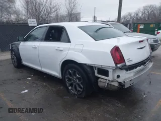 2015 Chrysler 300 with VIN 2C3CCAGG9FH876250, listed as a IAAI auction lot 41083678 with 185,657 mi miles. Bid and sale history available at carsss.com. Image 3.