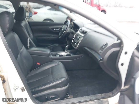 2018 Nissan Altima 2.5 SV with VIN 1N4AL3AP5JC216408, listed as a IAAI auction lot 41481988 with 216,407 mi miles. Bid and sale history available at carsss.com. Image 5.