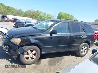 2009 Kia Sorento LX z VIN KNDJD735995882262, wystawiony jako IAAI lot #42040677 z przebiegiem 147 971 mil mil oraz . Historia ofert i sprzedaży dostępna na DreamBid. Obrazek 14.