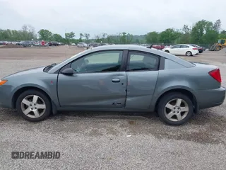 2007 Saturn ION z VIN 1G8AW15B67Z193449, wystawiony jako IAAI lot #42285412 z przebiegiem 166 271 mil mil oraz . Historia ofert i sprzedaży dostępna na DreamBid. Obrazek 15.