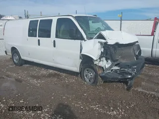 2018 Chevrolet Express Cargo Van with VIN 1GCWGBFP9J1262486, listed as a IAAI auction lot 41292552 with 101,709 mi miles. Bid and sale history available at carsss.com. Image 1.
