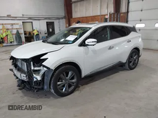2020 Nissan Murano Platinum z VIN 5N1AZ2DS7LN149378, wystawiony jako IAAI lot #42348008 z przebiegiem 53 954 mil mil oraz . Historia ofert i sprzedaży dostępna na DreamBid. Obrazek 2.