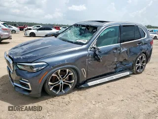 2021 BMW X5 sDrive40i z VIN 5UXCR4C09M9F11876, wystawiony jako Copart lot #60797695 z przebiegiem Nie podano mil oraz Czysty tytuł • Clean title. Historia ofert i sprzedaży dostępna na DreamBid. Obrazek 1.