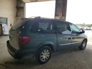 2006 Chrysler Town & Country LWB Touring with VIN 2A4GP54L56R781831, listed as a Copart auction lot 70298954 with 183,487 mi miles and Clean Title. Bid and sale history available at carsss.com. Image 3.