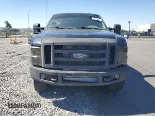 2008 Ford F-350 XL z VIN 1FTSW31R08EB49836, wystawiony jako Copart lot #63876975 z przebiegiem 273 563 mil mil oraz Szkoda całkowita • Salvage title. Historia ofert i sprzedaży dostępna na DreamBid. Obrazek 5.