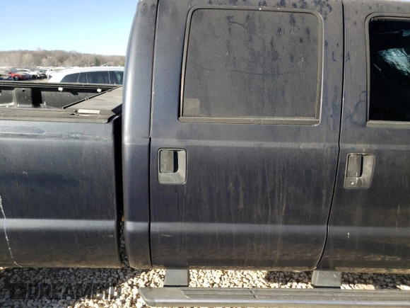 2004 Ford F-250 XL z VIN 1FTNW21P04EA35643, wystawiony jako Copart lot #40755184 z przebiegiem Nie podano mil oraz Szkoda całkowita • Salvage title. Historia ofert i sprzedaży dostępna na DreamBid. Obrazek 10.