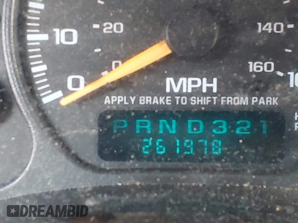 2001 Chevrolet Silverado 1500 LS with VIN 2GCEC19T511176550, listed as a IAAI auction lot 41672634 with 261,978 mi miles. Bid and sale history available at carsss.com. Image 16.
