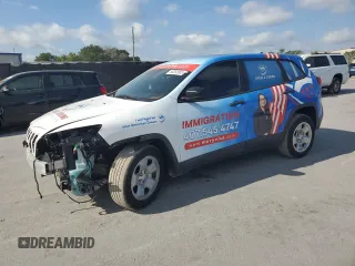 2015 Jeep Cherokee Sport with VIN 1C4PJLAB2FW517187, listed as a Copart auction lot 53252985 with 118,098 mi miles and Salvage Title. Bid and sale history available at carsss.com. Image 1.
