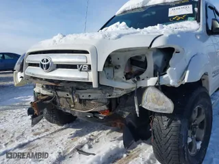 2006 Toyota Tundra SR5 with VIN 5TBDT44136S544106, listed as a IAAI auction lot 41283833 with 189,413 mi miles. Bid and sale history available at carsss.com. Image 6.