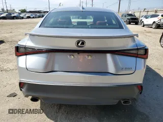 2021 Lexus IS 300 z VIN JTHAA1D24M5117249, wystawiony jako Copart lot #61182855 z przebiegiem 32 540 mil mil oraz Szkoda całkowita • Salvage title. Historia ofert i sprzedaży dostępna na DreamBid. Obrazek 6.
