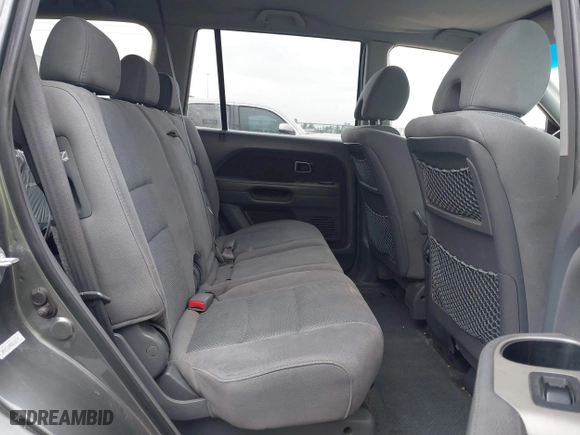 2008 Honda Pilot EX with VIN 5FNYF184X8B038749, listed as a IAAI auction lot 41419942 with 142,857 mi miles. Bid and sale history available at carsss.com. Image 8.