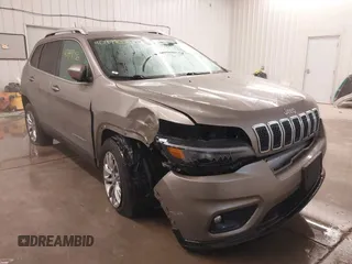 2020 Jeep Cherokee Latitude Plus with VIN 1C4PJMLB4LD548967, listed as a IAAI auction lot 40999056 with 151,487 mi miles. Bid and sale history available at carsss.com. Image 1.