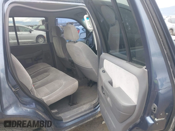 2005 Ford Explorer XLT с VIN 1FMZU73KX5UB12365, выставлен на аукционе IAAI как лот 42156806 с пробегом 151 706 миль миль и . История ставок и продаж доступна на DreamBid. Изображение 8.