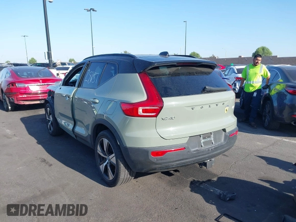 2021 Volvo XC40 with VIN YV4ED3UR3M2547274, listed as a IAAI auction lot 42328137 with 28,585 mi miles and . Bid and sale history available at DreamBid. Image 15.
