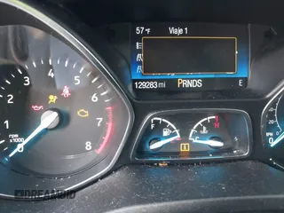 2018 Ford Escape SE z VIN 1FMCU9GD6JUC91365, wystawiony jako IAAI lot #39152113 z przebiegiem 129 283 mil mil oraz . Historia ofert i sprzedaży dostępna na DreamBid. Obrazek 15.