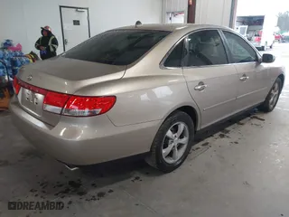 2007 Hyundai Azera GLS with VIN KMHFC46D07A201772, listed as a IAAI auction lot 41212596 with 314,234 mi miles. Bid and sale history available at carsss.com. Image 4.