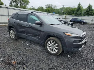 2016 Jeep Cherokee Limited with VIN 1C4PJMDBXGW261559, listed as a Copart auction lot 60042415 with 94,637 mi miles and Salvage title. Bid and sale history available at DreamBid. Image 4.