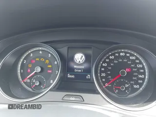 2018 Volkswagen Atlas SE z VIN 1V2DR2CAXJC521412, wystawiony jako IAAI lot #42309661 z przebiegiem 99 045 mil mil oraz . Historia ofert i sprzedaży dostępna na DreamBid. Obrazek 7.