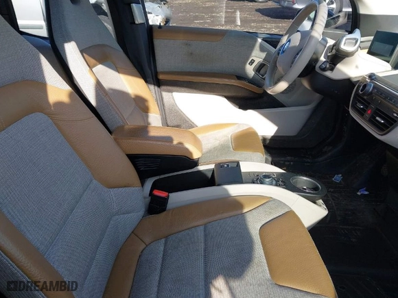 2016 BMW i3 with VIN WBY1Z4C57GV506056, listed as a IAAI auction lot 41440371 with NaN miles. Bid and sale history available at carsss.com. Image 5.