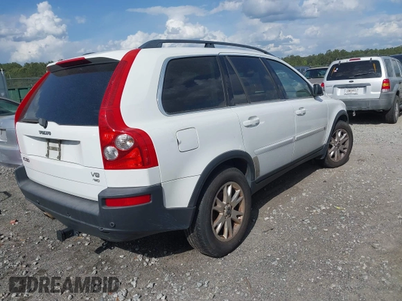 2005 Volvo XC90 with VIN YV1CZ852151197686, listed as a IAAI auction lot 41993202 with 1 mi miles. Bid and sale history available at carsss.com. Image 4.