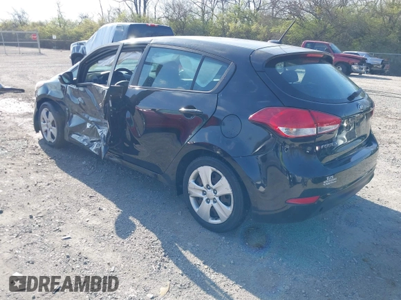 2016 Kia Forte 5-Door LX with VIN KNAFK5A86G5597042, listed as a IAAI auction lot 42032937 with 145,137 mi miles. Bid and sale history available at carsss.com. Image 3.