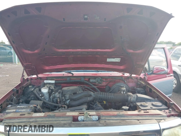 1994 Ford F-150 with VIN 1FTEF15N0RLA20162, listed as a IAAI auction lot 42751543 with 107,511 mi miles and . Bid and sale history available at DreamBid. Image 10.