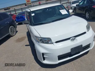2014 Scion xB z VIN JTLZE4FE9EJ056124, wystawiony jako IAAI lot #41985927 z przebiegiem 182 070 mil mil oraz . Historia ofert i sprzedaży dostępna na DreamBid. Obrazek 1.
