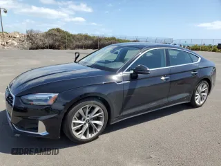 2022 Audi A5 Sportback Premium z VIN WAUABCF51NA009193, wystawiony jako Copart lot #45776205 z przebiegiem 19 490 mil mil oraz Czysty tytuł • Clean title. Historia ofert i sprzedaży dostępna na DreamBid. Obrazek 1.