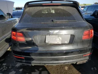 2020 Bentley Bentayga Speed z VIN SJAAR2ZV1LC028771, wystawiony jako Copart lot #45692144 z przebiegiem 8857 mil mil oraz . Historia ofert i sprzedaży dostępna na DreamBid. Obrazek 6.
