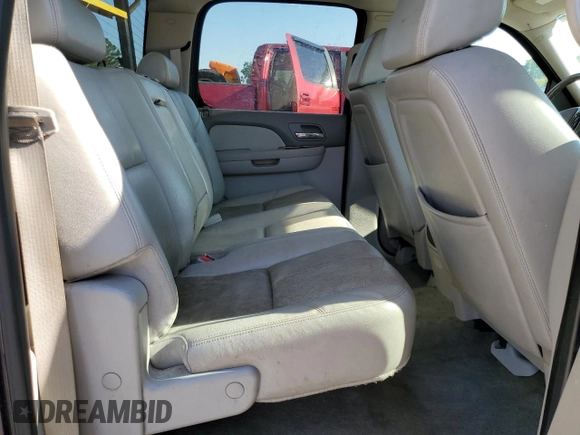2008 GMC Sierra 2500HD SLT with VIN 1GTHK23638F158477, listed as a Copart auction lot 55739035 with 288,960 mi miles and Salvage title. Bid and sale history available at DreamBid. Image 10.