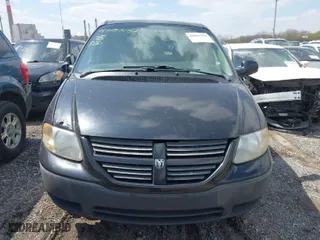 2005 Dodge Caravan SE with VIN 1D4GP25BX5B319579, listed as a IAAI auction lot 42005154 with 191,967 mi miles. Bid and sale history available at carsss.com. Image 6.