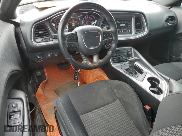 2019 Dodge Challenger R/T z VIN 2C3CDZBT2KH550896, wystawiony jako Copart lot #52299865 z przebiegiem 113 772 mil mil oraz Szkoda całkowita • Salvage title. Historia ofert i sprzedaży dostępna na DreamBid. Obrazek 8.