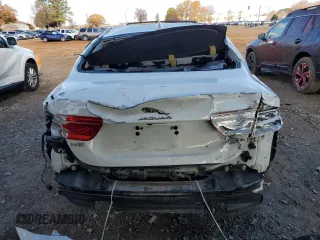 2018 Jaguar XE 25t with VIN SAJAR4FX7JCP37302, listed as a Copart auction lot 84703324 with 0 mi miles and Salvage Title. Bid and sale history available at carsss.com. Image 6.