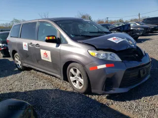 2019 Toyota Sienna L with VIN 5TDZZ3DC2KS989647, listed as a Copart auction lot 53489345 with 128,148 mi miles and Clean Title. Bid and sale history available at carsss.com. Image 4.