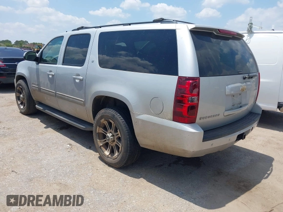 2011 Chevrolet Suburban LT с VIN 1GNSCJE02BR341808, выставлен на аукционе IAAI как лот 42394173 с пробегом 192 172 миль миль и . История ставок и продаж доступна на DreamBid. Изображение 3.