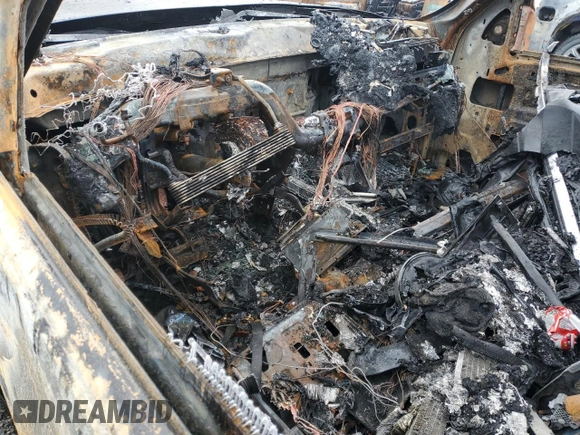 2010 Cadillac Escalade z VIN 1GYUKAEF9AR183825, wystawiony jako Copart lot #87943515 z przebiegiem Nie podano mil oraz Nie do naprawy. Historia ofert i sprzedaży dostępna na DreamBid. Obrazek 8.