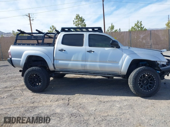 2013 Toyota Tacoma with VIN 5TFLU4EN2DX049615, listed as a IAAI auction lot 41893876 with 160,752 mi miles and . Bid and sale history available at DreamBid. Image 13.