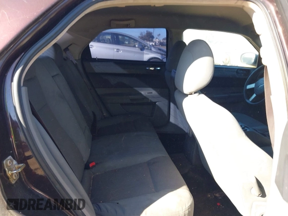 2005 Chrysler 300 with VIN 2C3JA43R05H539602, listed as a IAAI auction lot 41335192 with 1 mi miles. Bid and sale history available at carsss.com. Image 8.
