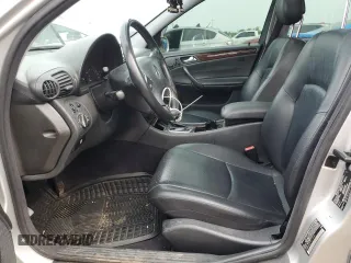 2001 Mercedes-Benz C 320 с VIN WDBRF64J21F119161, выставлен на аукционе Copart как лот 60994625 с пробегом 117 744 миль миль и Чистый • Clean title. История ставок и продаж доступна на DreamBid. Изображение 7.