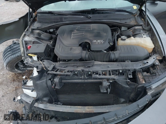 2019 Dodge Charger SXT with VIN 2C3CDXJG1KH730489, listed as a IAAI auction lot 41189171 with 39,514 mi miles and . Bid and sale history available at DreamBid. Image 10.