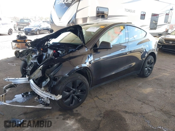 2024 Tesla Model Y с VIN 7SAYGDED5RF194219, выставлен на аукционе IAAI как лот 41594132 с пробегом 21 255 миль миль и . История ставок и продаж доступна на DreamBid. Изображение 17.