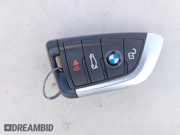 2023 BMW 3 Series 330i with VIN 3MW69FF06P8D71252, listed as a IAAI auction lot 41916329 with 302 mi miles. Bid and sale history available at carsss.com. Image 11.