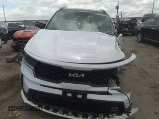 2022 Kia Sorento SX Prestige with VIN 5XYRK4LF3NG085989, listed as a IAAI auction lot 42335772 with 76,933 mi miles and . Bid and sale history available at DreamBid. Image 13.