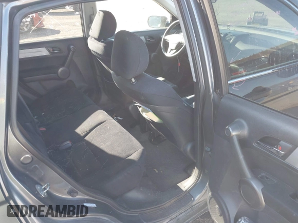 2011 Honda CR-V SE with VIN 5J6RE4H43BL053648, listed as a IAAI auction lot 41895942 with 186,869 mi miles. Bid and sale history available at carsss.com. Image 8.