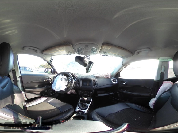 2020 Jeep Compass Altitude z VIN 3C4NJCBB6LT235321, wystawiony jako IAAI lot #42497160 z przebiegiem 25 615 mil mil oraz . Historia ofert i sprzedaży dostępna na DreamBid. Obrazek 19.