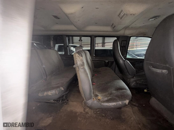 2016 Chevrolet Express Passenger LT with VIN 1GAZGPFG7G1298317, listed as a Copart auction lot 83054974 with 160,497 mi miles and Clean Title. Bid and sale history available at carsss.com. Image 6.